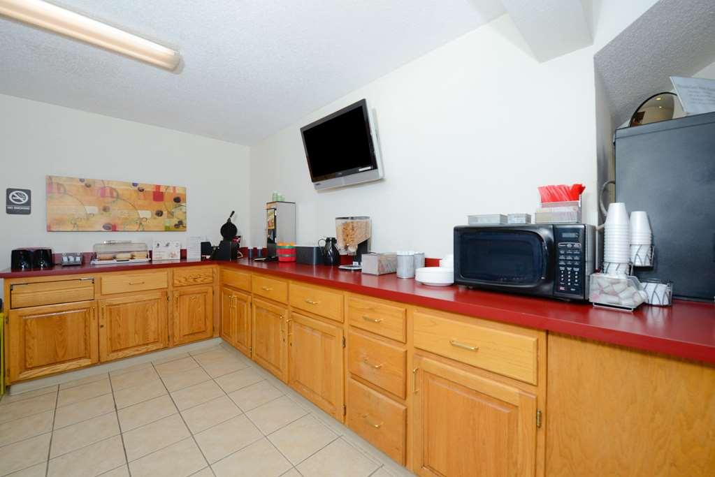 Americas Best Value Inn Charlotte Facilities photo
