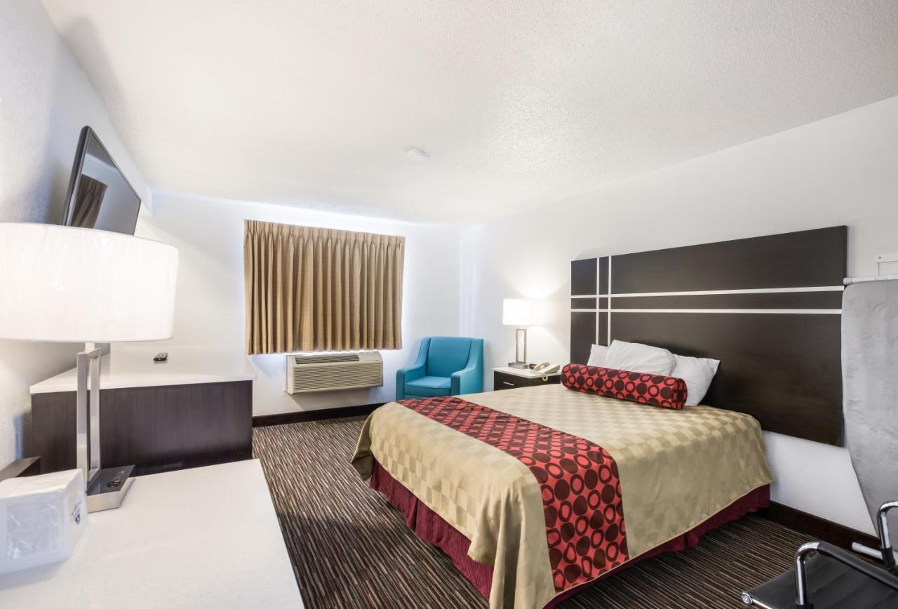 Americas Best Value Inn Charlotte Exterior photo
