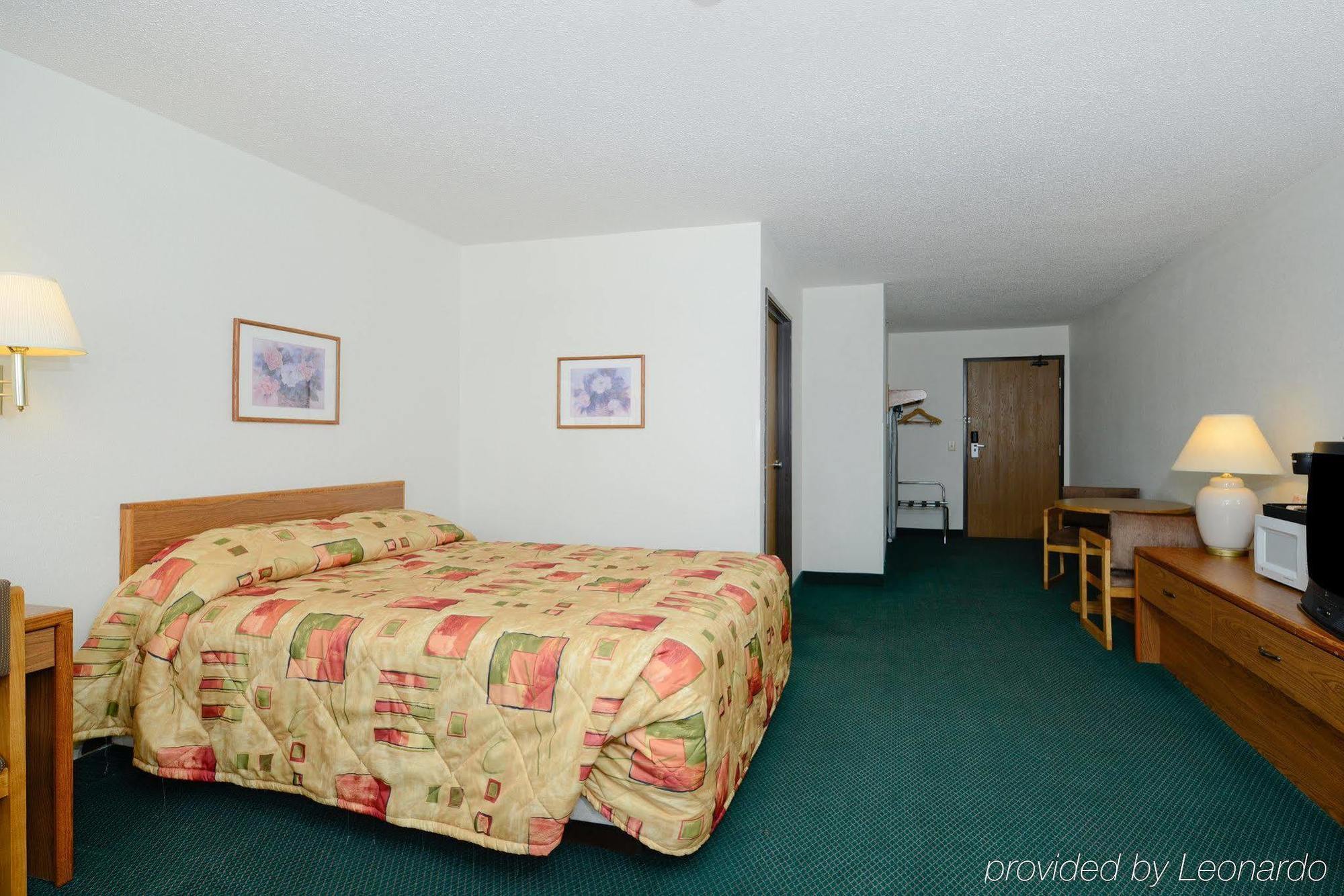 Americas Best Value Inn Charlotte Exterior photo