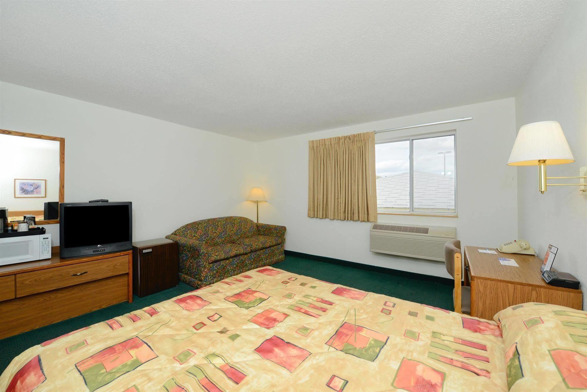 Americas Best Value Inn Charlotte Exterior photo